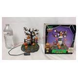 2005 Lemax Spooky Town Garbage Ghoul #54318