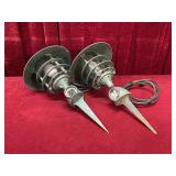 2 120V Outdoor Lights