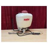 Solo 3-Gal Backpack Sprayer - Note