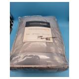 Madison Park full/queen down alternative blanket