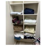 Lot of Sheets, Blankets & Linens