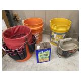 See /Fertilizer Spreader, Buckets of Oil Absorbent