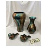 Lot of 2 Vases and 2 Decoratibe Birds