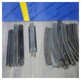 HO SCALE TRAIN TRACKS. HO SCALE TRAIN TRACKS.