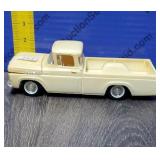1960 FORD PICKUP Plastic Model 1960 FORD PICKUP Plastic Model