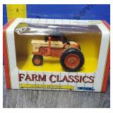 ERTL Case 800 Tractor. ERTL Case 800 Tractor.
