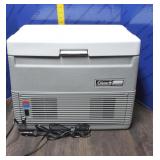 Coleman Themoelectric Cooler/ Warmer. Coleman Themoelectric Cooler/ Warmer.