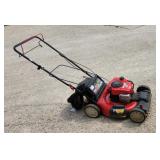 Troy Bilt Self Propelled lawn mower (runs) Troy Bilt Self Propelled lawn mower (runs)