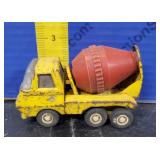 VINTAGE Mini Tonka Cement Truck