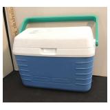 Rubbermaid Lunchbox