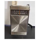 Antique LLOYD'S 9 TRANSISTOR RADIO  FM-AM.