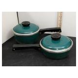 2 Club Aluminum Pans