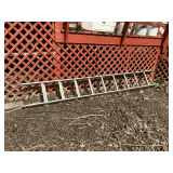 Aluminum extension ladder, light weight, 20'