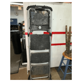 Cosco painter's ladder