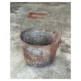 Cast iron pot