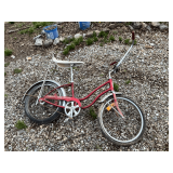 Schwinn Sting-ray Fair Lady girl's bike with banana seat