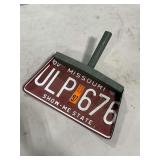Missouri license plate dustpan