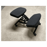Ergonomic kneeling chair on casters, adjustable