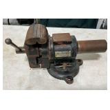5" multi purpose bench vise, swivel head and base.