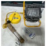 Halogen work light, extra bulbs