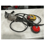 Black & Decker Industrial Wildcat 7/9 angle grinder