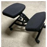 Ergonomic kneeling chair on casters, adjustable