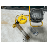Halogen work light, extra bulbs