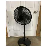 Lasko oscillating stand fan