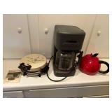 Cruxgg coffee maker, apple teapot and Toastmaster Belgium waffle maker
