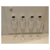 Set of 4 Accademia Luigi Bormioli wineglasses