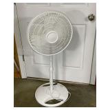 Lasko oscillating stand fan