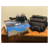 Sony Super Steady Shot  DCS-H1 digital camera with carrying case