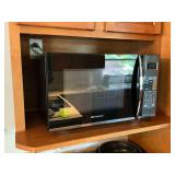 Emerson 1100 watt microwave