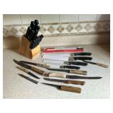 Farberware knives in knife block, Old Hickory