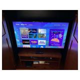 Intertek Model 40S325, 40' flatscreen TV, smartv, Roku with remote