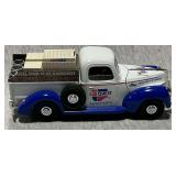 Carquest die cast bank, 1940 Ford Pickup with key