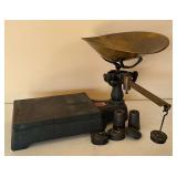 Penn counter top platform scale, up to 300 lbs.