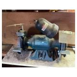 Black & Decker 6" bench grinder with light