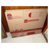9 Pen & Gear Medium shipping boxes, 22" x 13" x 15".