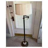 Floor lamp with adjustable arm