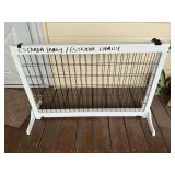 Top Paw expandable gate