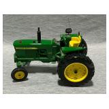 ERTL John Deere 3020 die cast tractor, like new condition