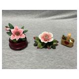 Porcelain flowers, one musical