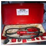 Daytona 4-ton body repair jack in box