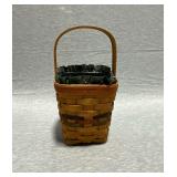 1992 Longaberger basket with fabric and plastic liner