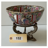 Oriental Design China Bowl On Metal Stand 10'