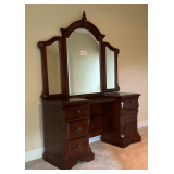 Queen Size Wooden Bed, Matching Dresser, 56'X18'X30', 3 Part Mirror, 54'X48'