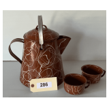 Large Metal Coffee Pot & 2 Mugs