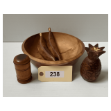 Wooden Accessories, 5 Pieces