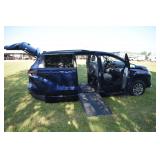 2023 TOYOTA SIENNA XLE HYBRID WHEELCHAIR ACCESSIBLE VAN